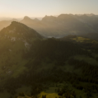 Bild_01589_Einsiedeln_Sommer_DJI_0383-DNG_(c)_zuerrer_VORSCHAU.jpg